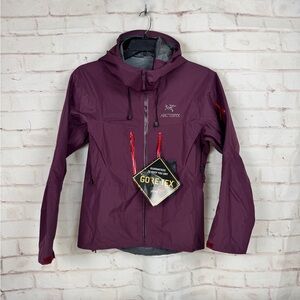 Arc’teryx Traverse Jacket Size Medium NWT!!!!